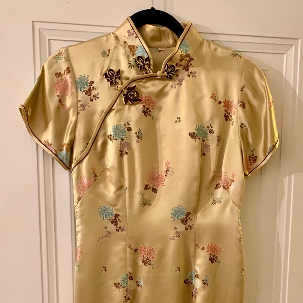 Gorgeous Gold multiple colored dress